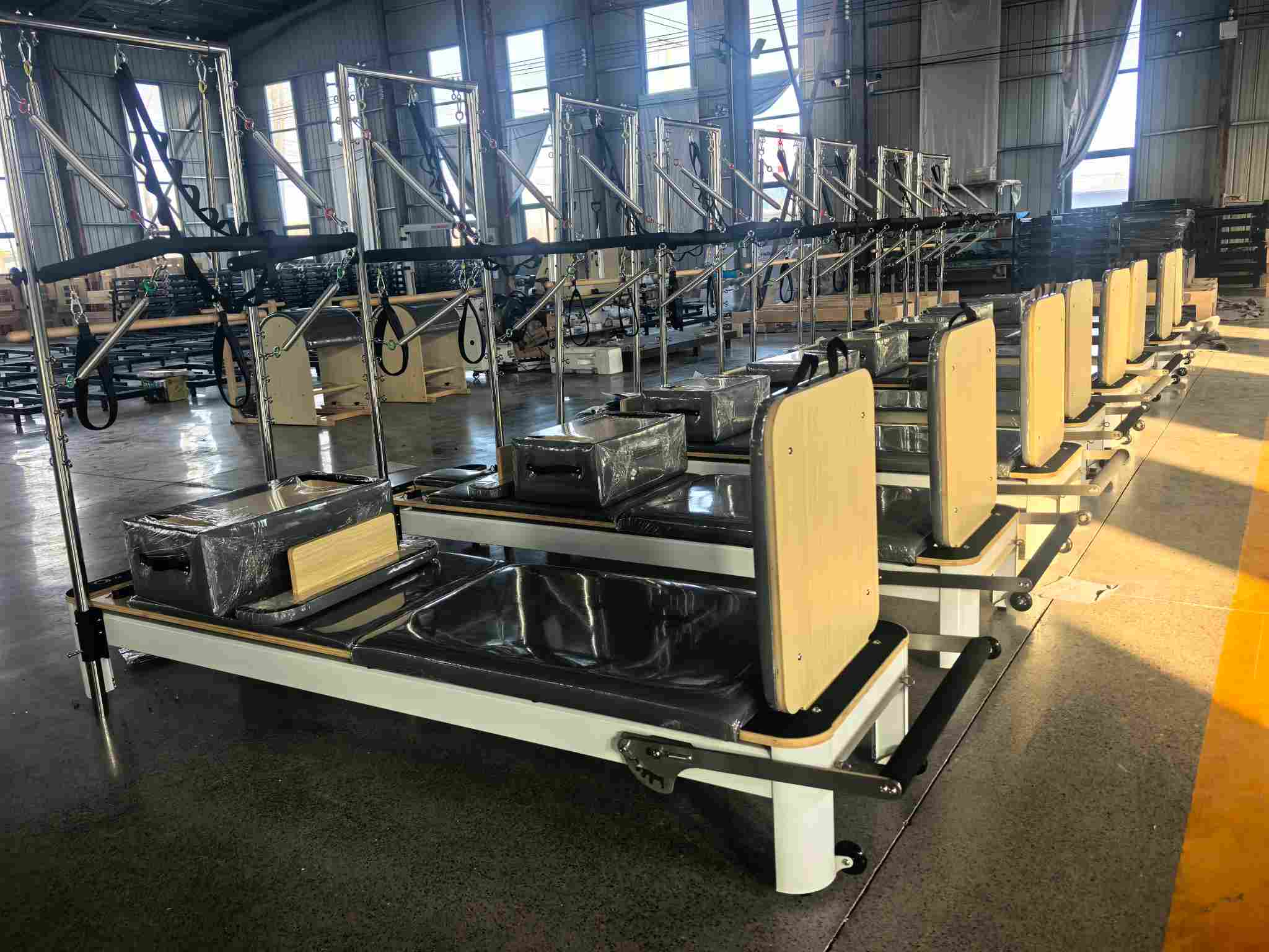 Masinių siuntų naujienos | „Yingruis“ supermodelių komerciniai pilateso reformatoriai eksportuojami į pasaulines rinkas
